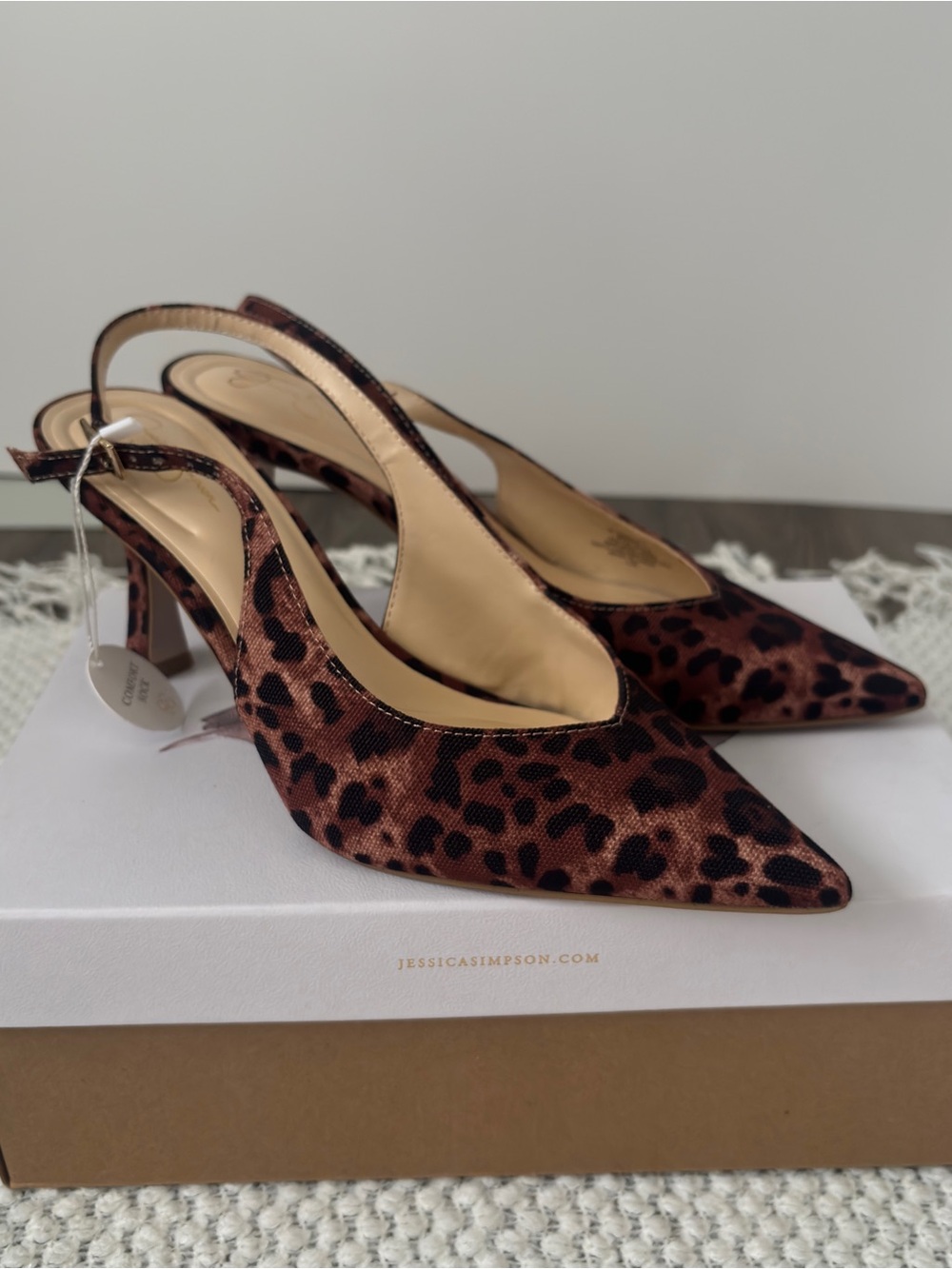 Jessica Simpson Fozelle 3 Leopard Print Slingback Heels Pumps Size 8M